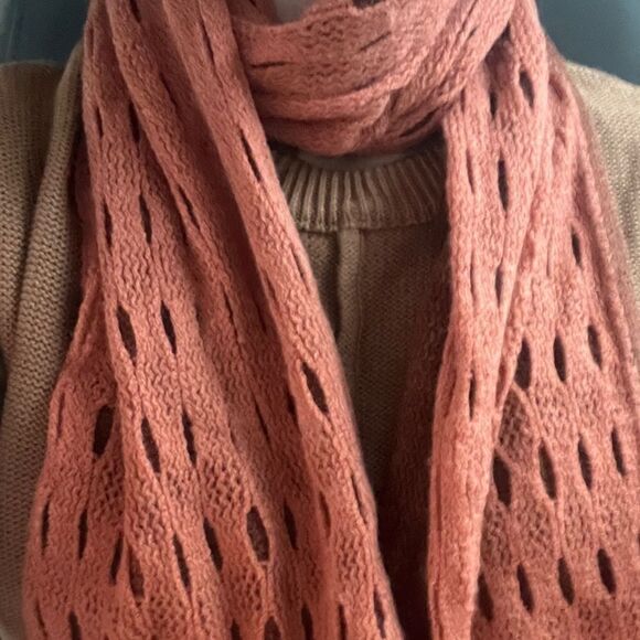 Silk/Polyester Coral and Brown Knit Scarf - Picture 1 of 5